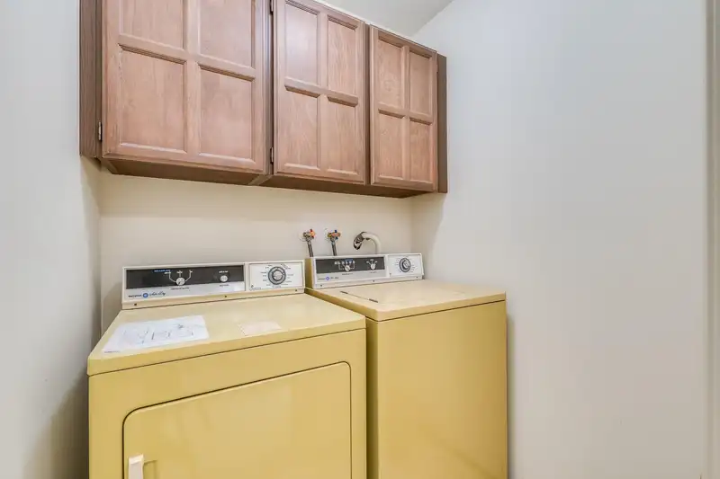 206 1750 W 10TH AVENUE - photo 4 of 31