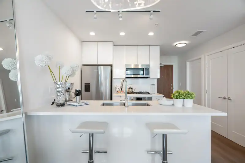 301 3268 CARSCALLEN ROAD - photo 4 of 8