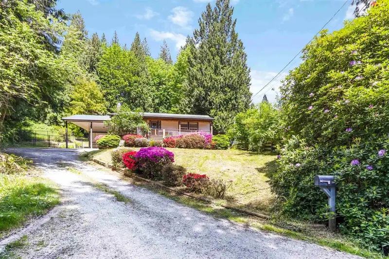31747 VIEWCREST AVENUE - photo 2 of 36