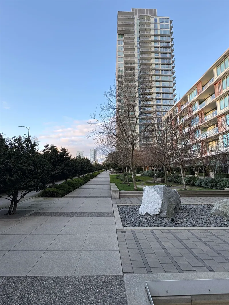2005 8131 NUNAVUT LANE - photo 2 of 15