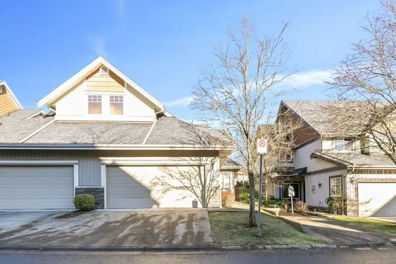 17 8717 159 STREET - photo 2 of 27