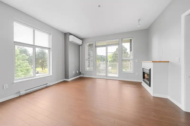 304 2477 KELLY AVENUE - photo 3 of 23