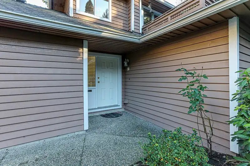 18 9000 ASH GROVE CRESCENT - photo 4 of 40