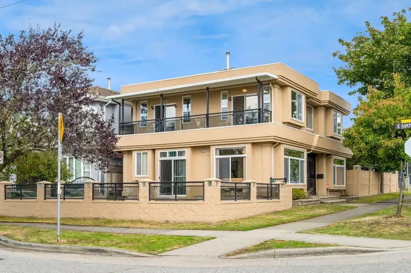 7459 WINDSOR STREET - photo 1 of 28
