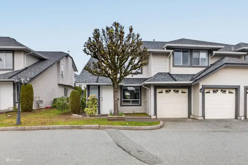 135 3160 TOWNLINE ROAD - photo 1 of 25