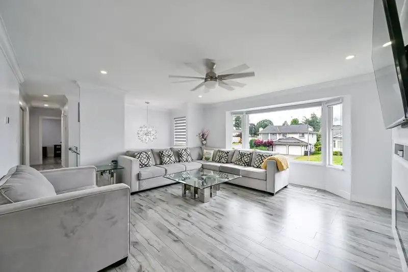 32632 HAIDA DRIVE - photo 4 of 28