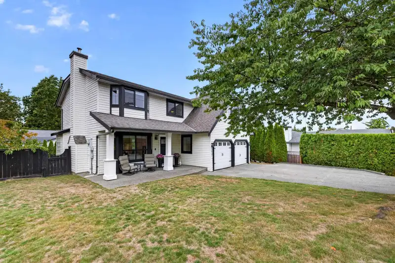 5927 169A STREET - photo 3 of 40