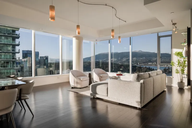 2201 277 THURLOW STREET - photo 4 of 25