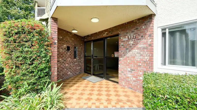 207 327 NINTH STREET - photo 3 of 21