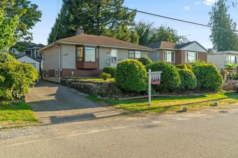 11660 98A AVENUE - photo 1 of 40