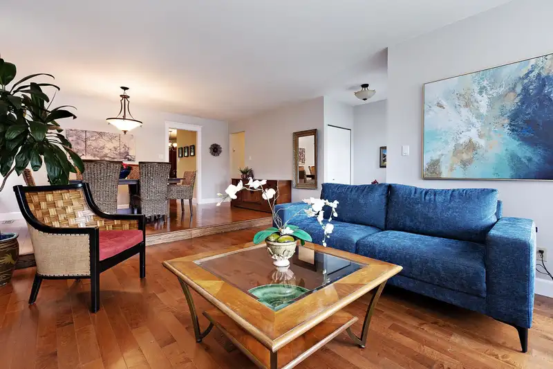 18289 58A AVENUE - photo 4 of 40