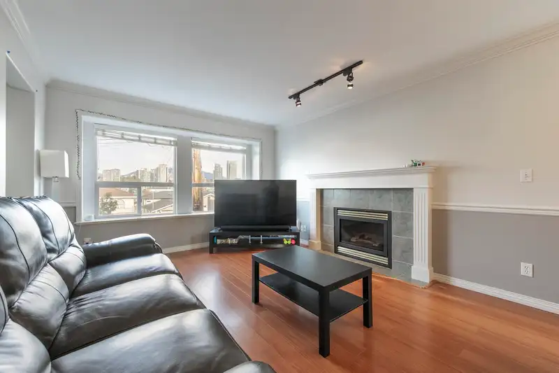 5056 MANOR STREET - photo 2 of 25