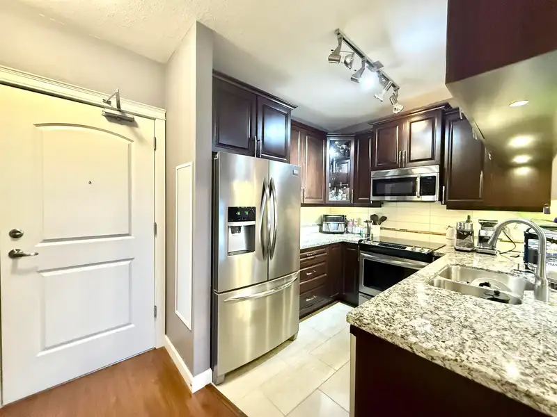209 12655 190A STREET - photo 2 of 35