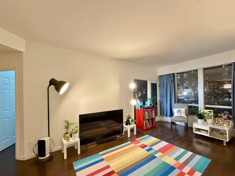 1806 6220 MCKAY AVENUE - photo 3 of 30