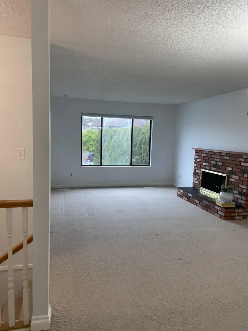 2369 WAKEFIELD COURT - photo 1 of 12