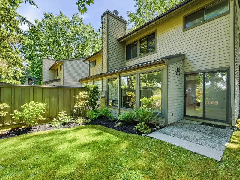 5837 MAYVIEW CIRCLE - photo 1 of 40
