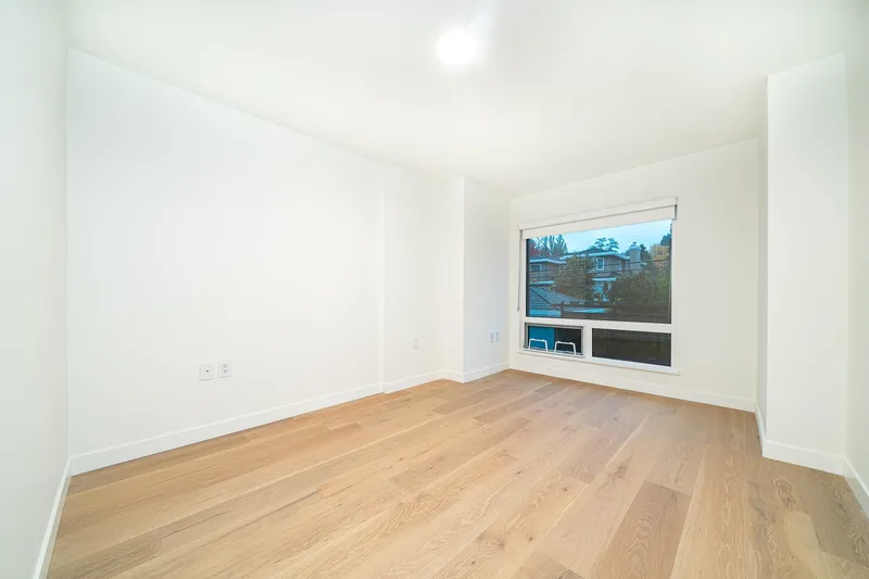 107 5212 CAMBIE STREET - photo 4 of 24