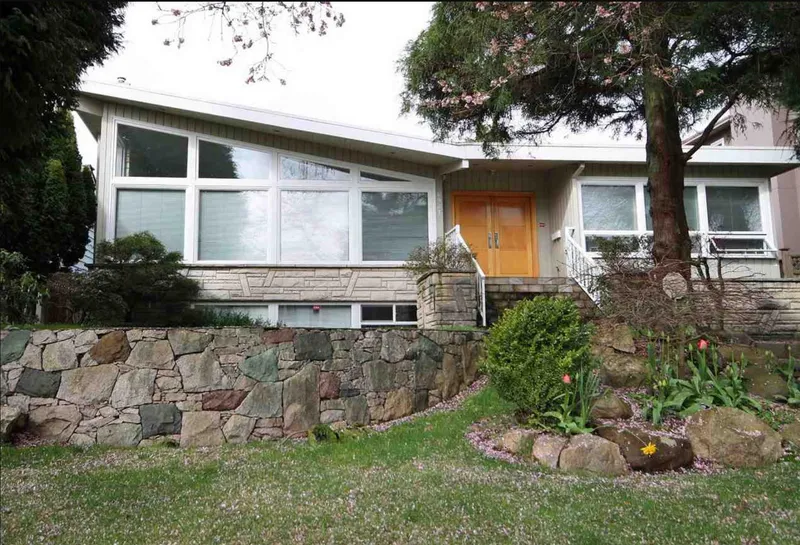 6921 LAUREL STREET - photo 1 of 1