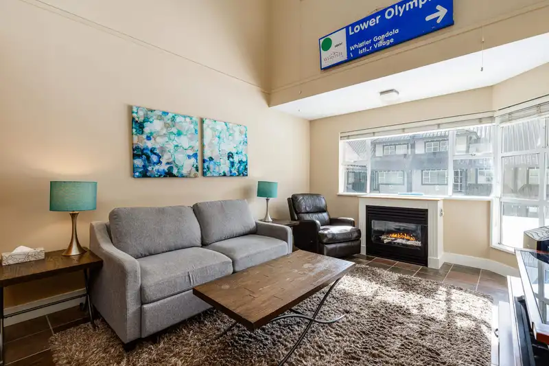 339 4573 CHATEAU BOULEVARD - photo 2 of 17