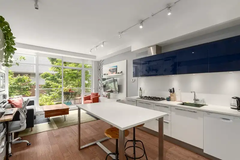 227 108 E 1ST AVENUE - photo 1 of 30