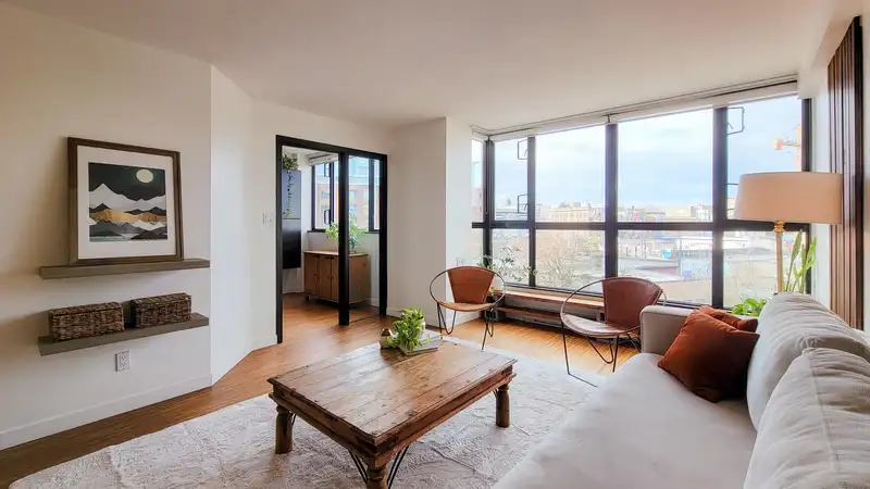 503 288 E 8TH AVENUE - photo 3 of 20