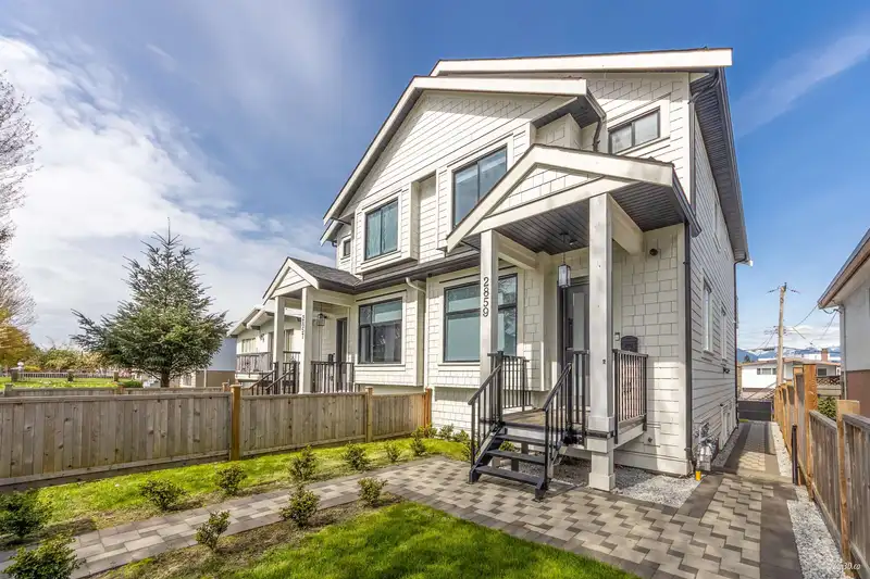 2859 E 16TH AVENUE - photo 2 of 33