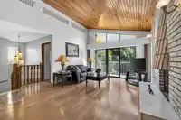 2739 E 8TH AVENUE - thumbnail 11