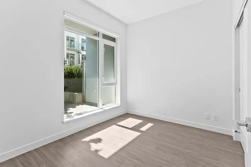 TH102 2351 BETA AVENUE - photo 4 of 26