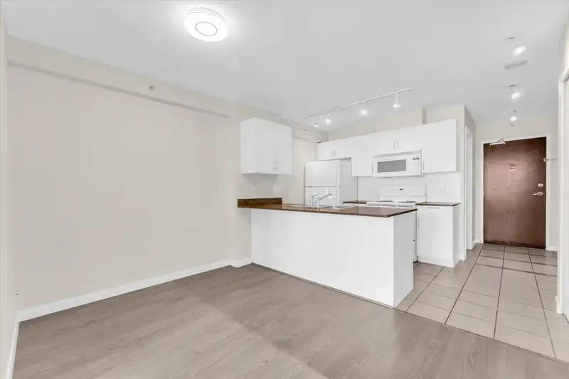 1712 938 SMITHE STREET - photo 4 of 29