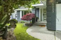 1033 164 STREET - thumbnail 2