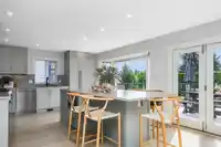 1033 164 STREET - thumbnail 10