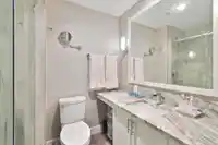 305 1705 MARTIN DRIVE - thumbnail 15
