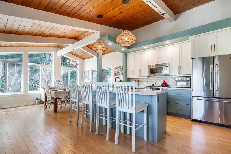 3345 VIEWMOUNT DRIVE - photo 1 of 39