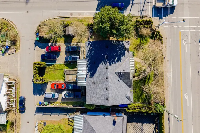 8412- 8414 156 STREET - photo 1 of 6