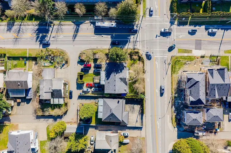 8412- 8414 156 STREET - photo 2 of 6