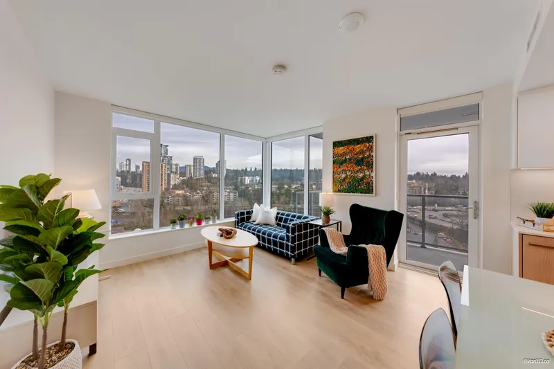 1302 318 ALDERSON AVENUE - photo 3 of 25