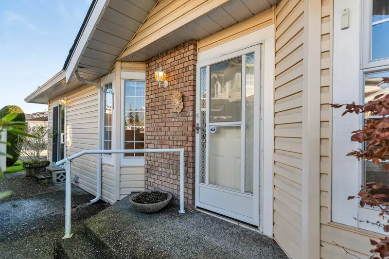 39 9168 FLEETWOOD WAY - photo 4 of 25