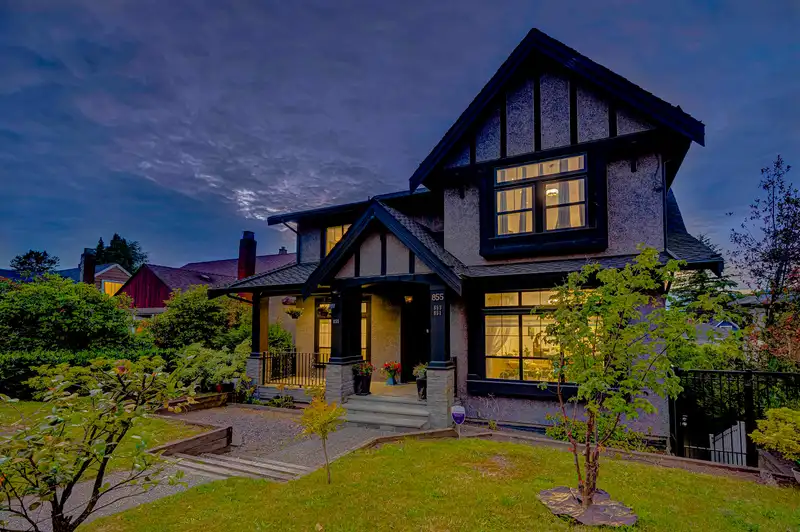 855 W KING EDWARD AVENUE - photo 2 of 40