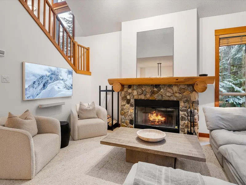 1 4668 BLACKCOMB WAY - photo 4 of 21