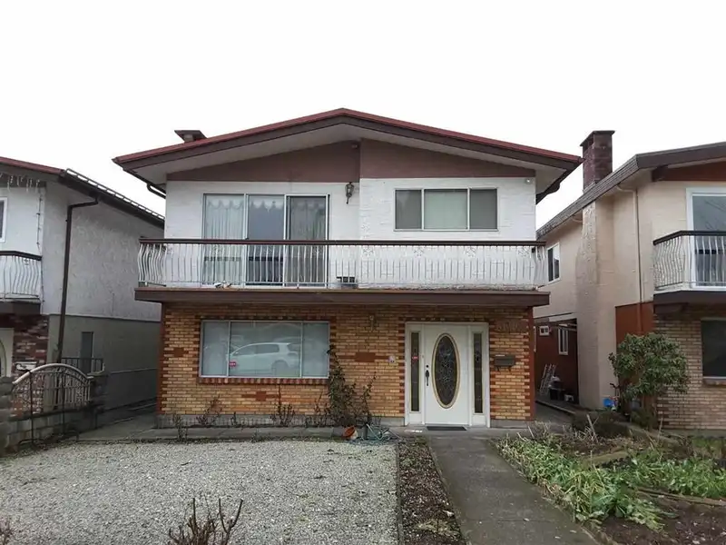 3396 QUEENS AVENUE - photo 1 of 3