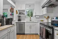 2 6577 SOUTHOAKS CRESCENT - thumbnail 13