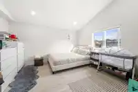 2506 E 45TH AVENUE - thumbnail 27