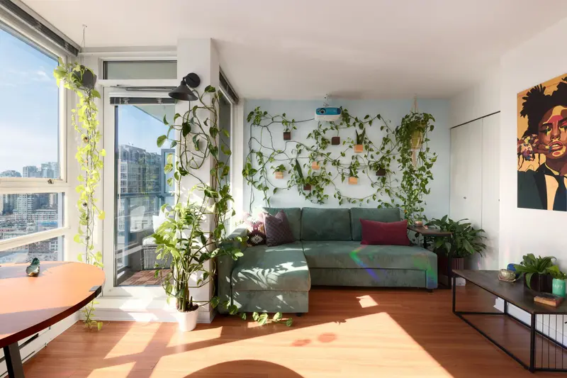 3001 928 BEATTY STREET - photo 1 of 21