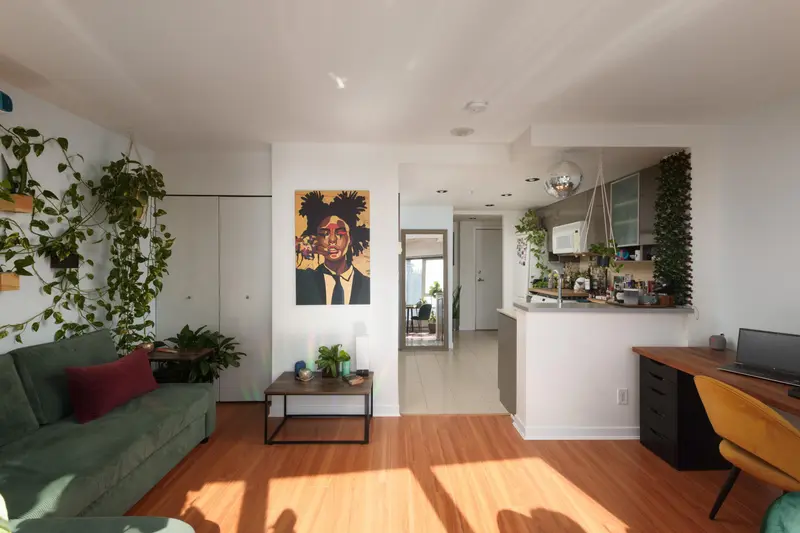 3001 928 BEATTY STREET - photo 2 of 21