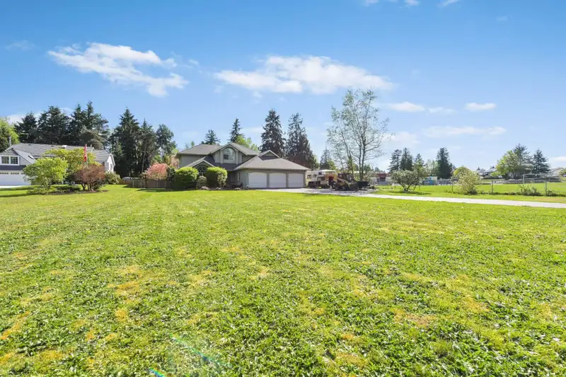 8551 BANNISTER DRIVE - photo 2 of 35