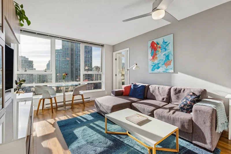 1711 939 EXPO BOULEVARD - photo 4 of 25