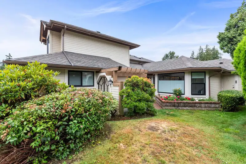 3 1838 SOUTHMERE CRESCENT - photo 3 of 40