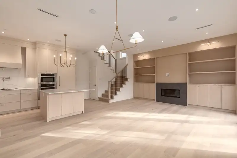 1 3165 W 14TH AVENUE - photo 2 of 27