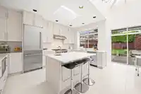 2135 LAWSON AVENUE - thumbnail 15