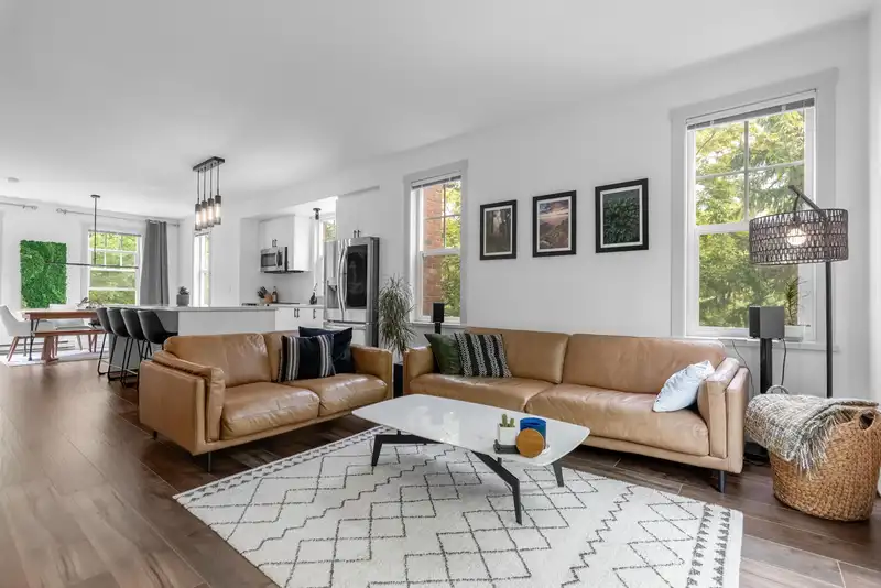 36 102 FRASER STREET - photo 1 of 40